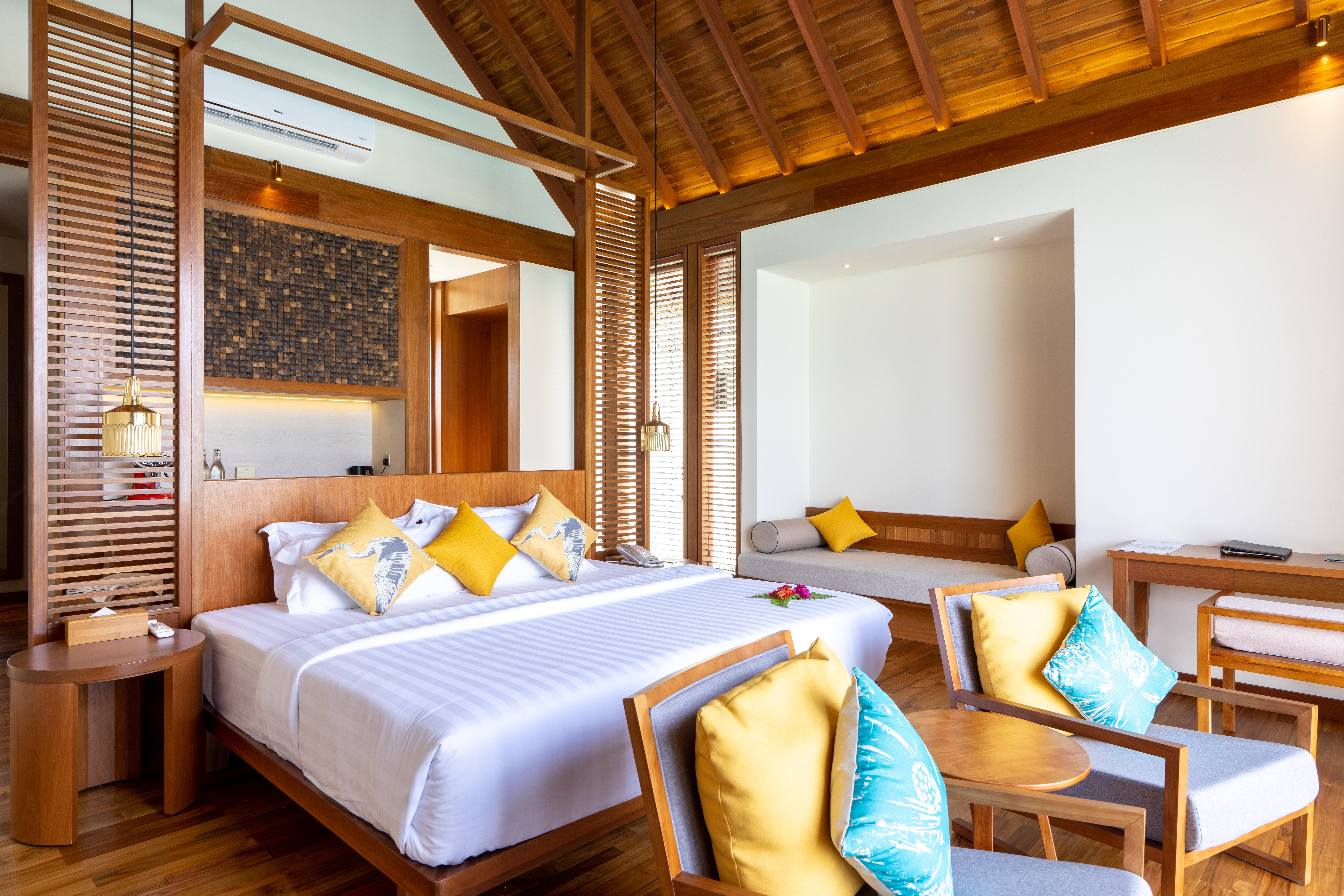 Furaveri Maldives Meedhoo  Esterno foto A bedroom at the resort