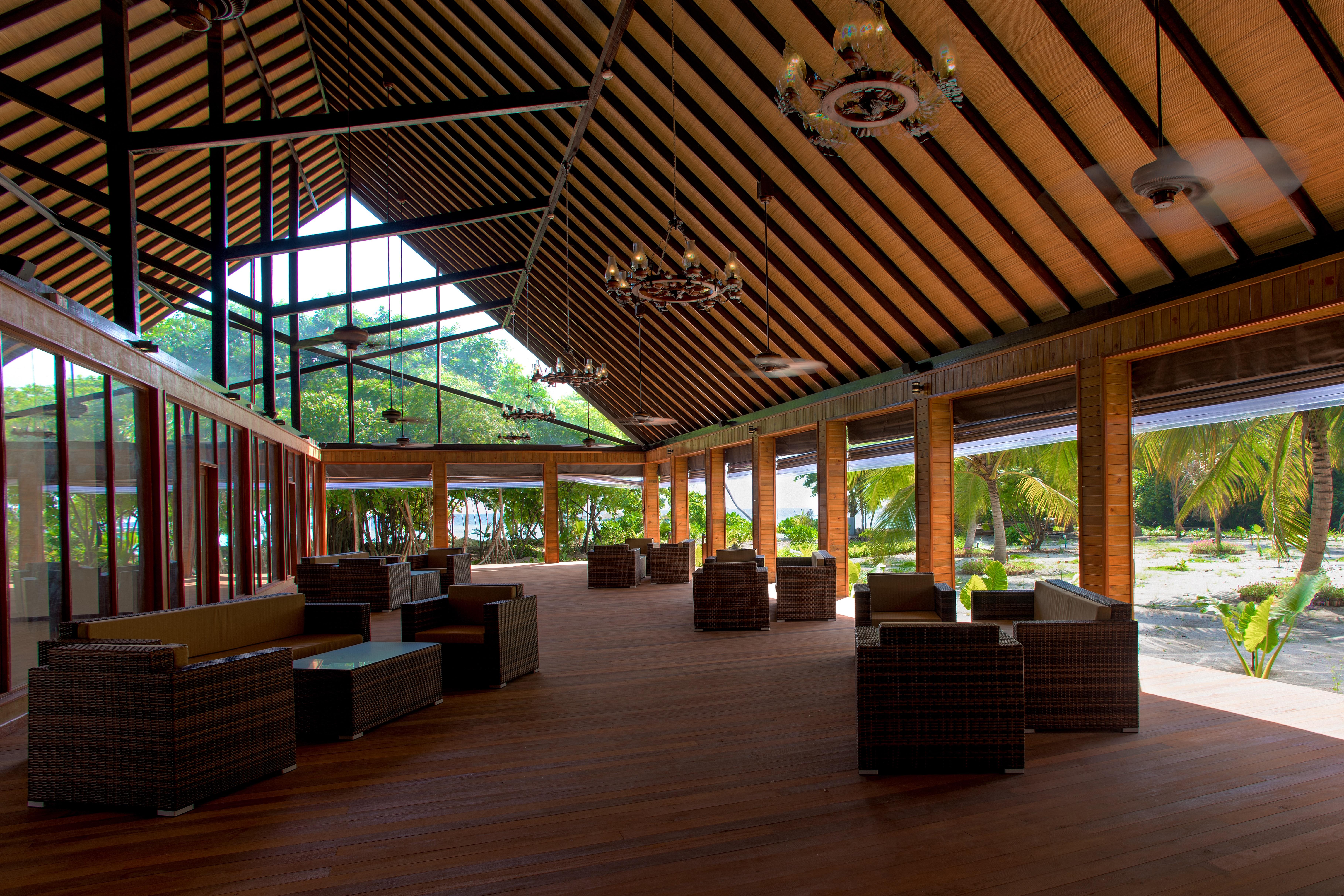 Furaveri Maldives Meedhoo  Esterno foto The interior of the airport