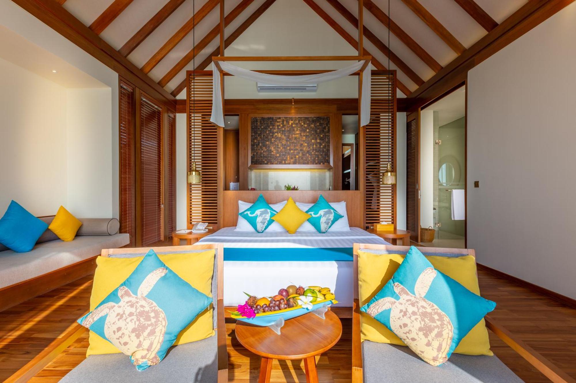 Furaveri Maldives Meedhoo  Camera foto A bedroom at the resort